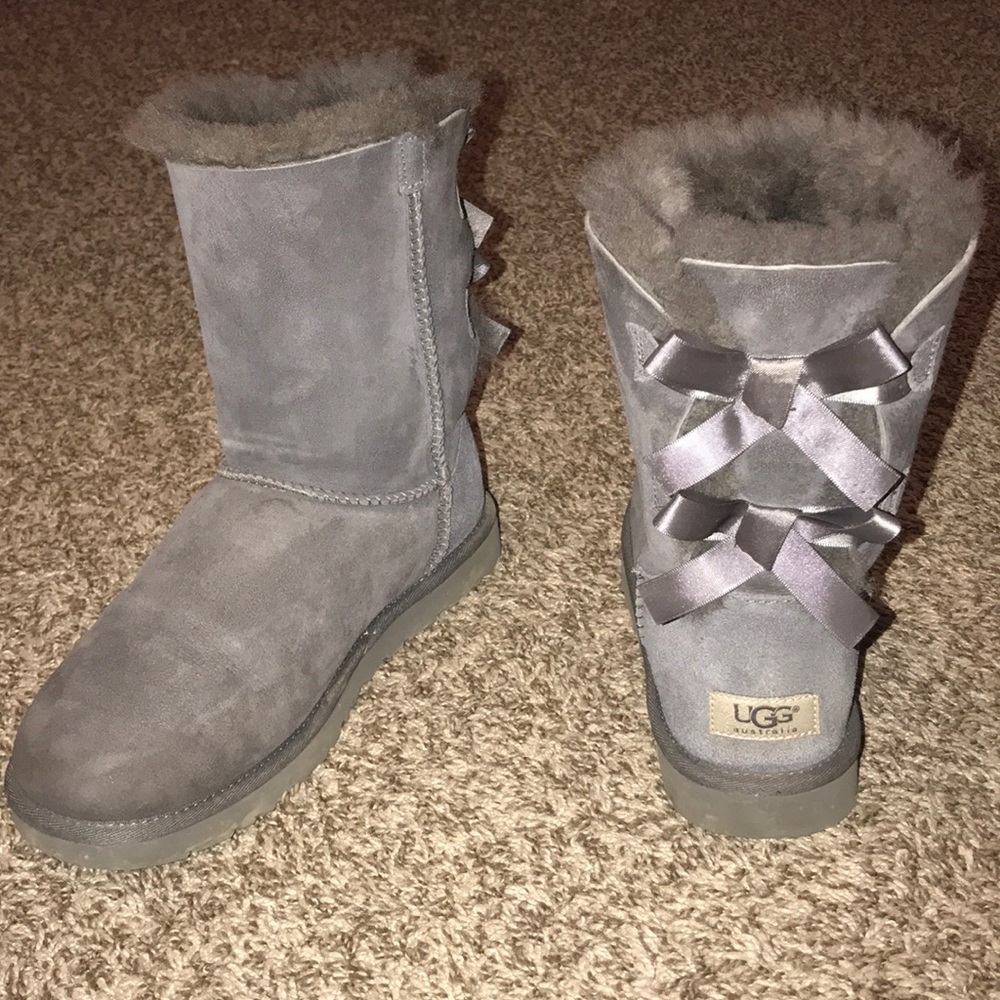 Bailey bow uggs